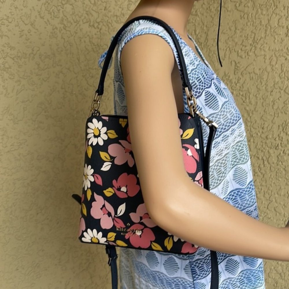 Kate Spade Darcy Small Bucket Bag Road Trip Floral Blue Multi - Picture 11 of 16